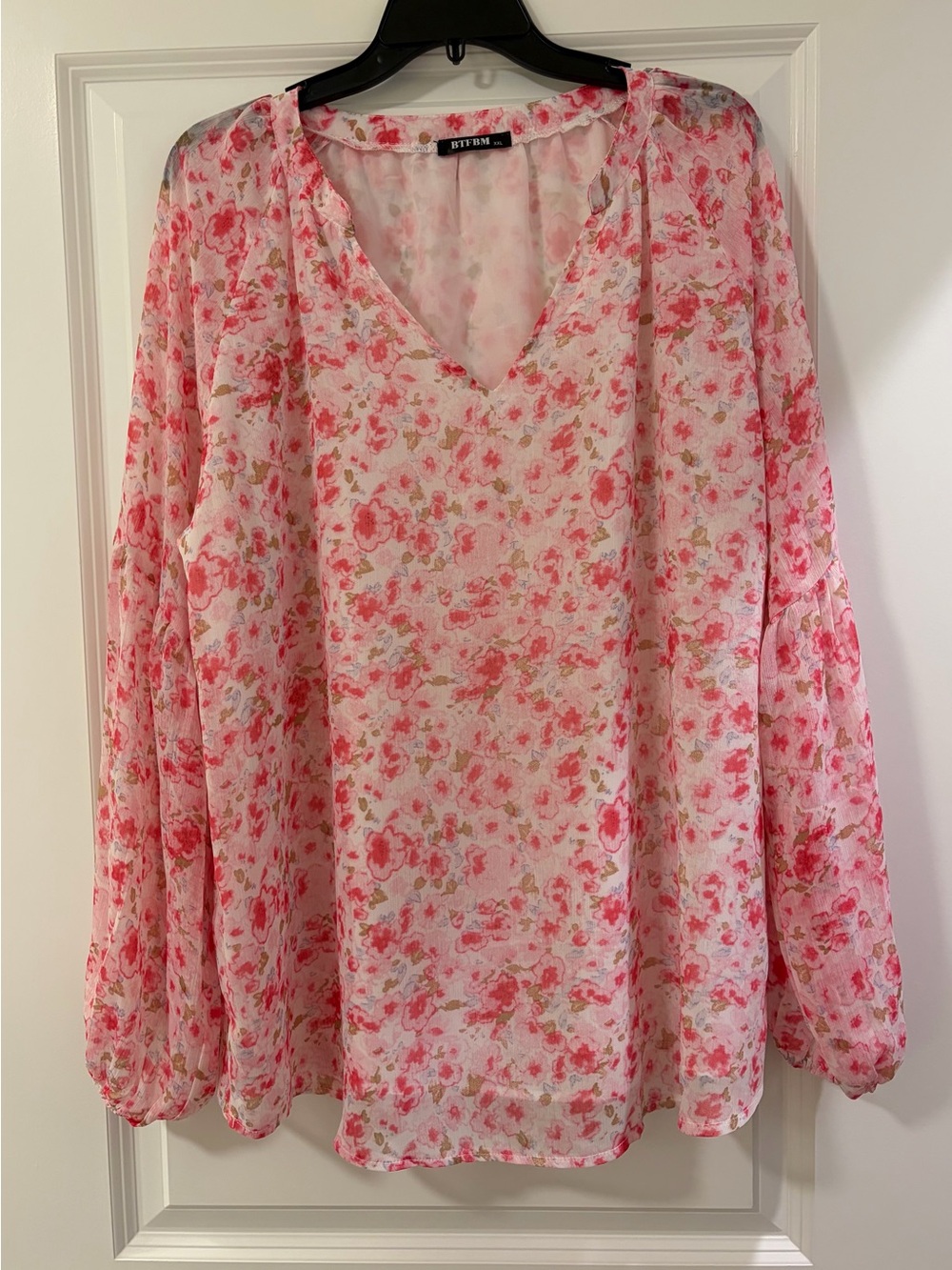 Pink Floral V-Neck Long Sleeve Blouse